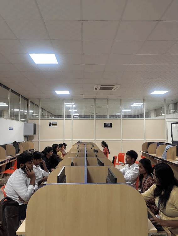 Alard University Powered by Emversity College Images photo 14